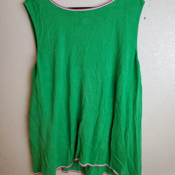 Quacker Factory Green Ladybugs Sleeveless Knit Top - Picture 4 of 4